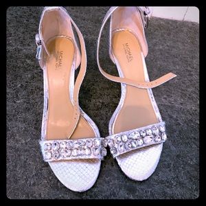 Michael Kors 7 1/2 M 3in heels
